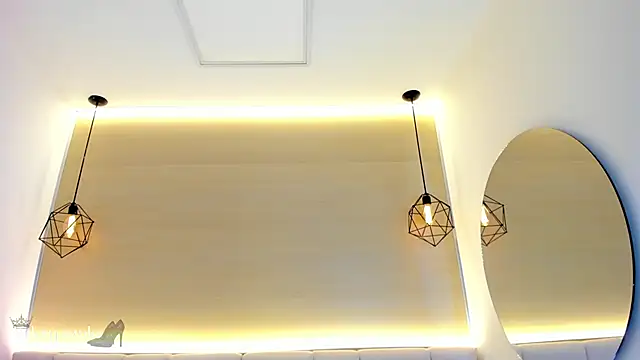 valerysantos  online show from 11/26/25, 12:05