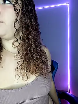   elissa online show from 11/10/25, 04:06