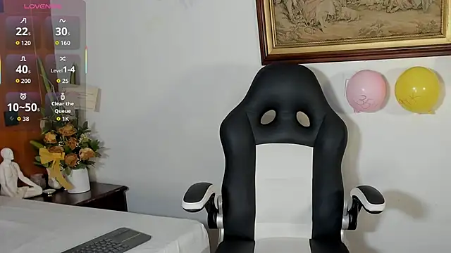 Wendy Marchall online show from 02/26/26, 07:03