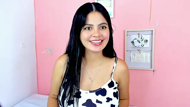 Snapshot of Amandalorense_ chatting on 10/01/25, 02:49 Amandalorense online show from 10/01/25, 02:49