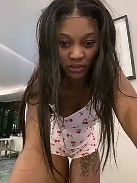 Snapshot of mmbaliii chatting on 03/04/25, 11:54 mmbaliii online show from 03/04/25, 11:54