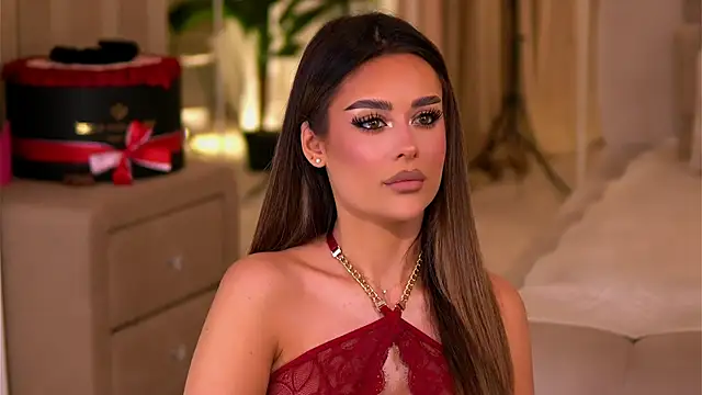 YasmineShaw online show from 01/13/26, 12:25