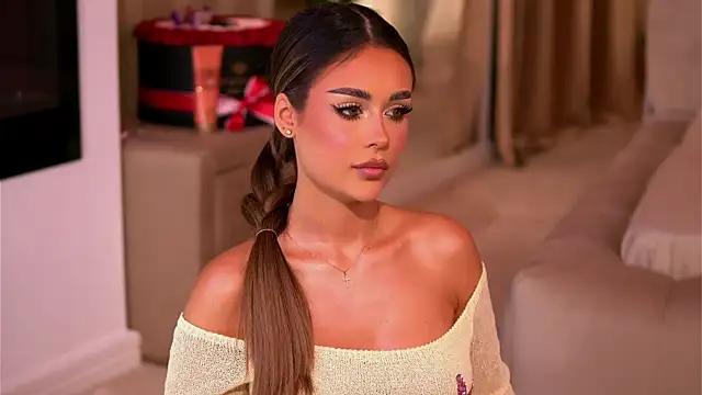 YasmineShaw online show from 11/12/25, 11:52