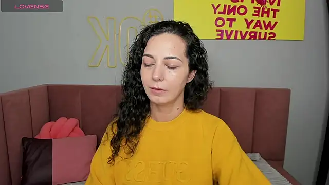 Linda Insatiable online show from 03/06/25, 01:37