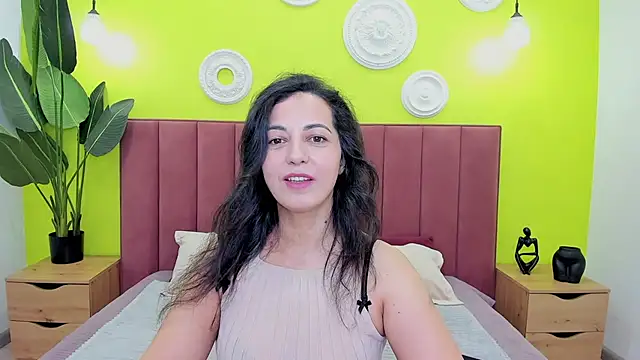 Linda Insatiable online show from 05/08/26, 01:31