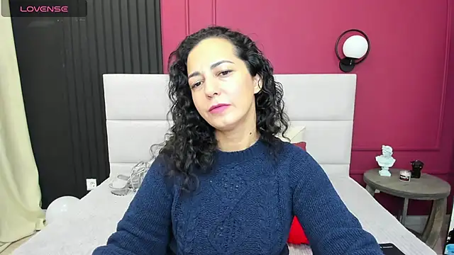 Linda Insatiable online show from 10/05/25, 01:29