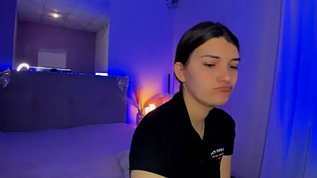 Laura Leee online show from 05/10/26, 05:33