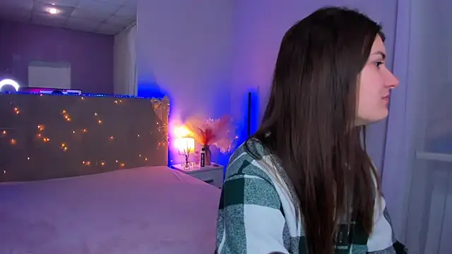 Laura Leee online show from 03/05/26, 06:10