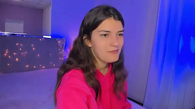 Laura Leee online show from 05/11/26, 05:09