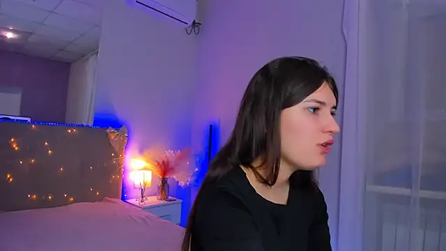 Laura Leee online show from 03/06/26, 05:46