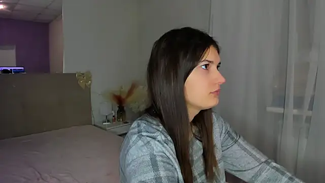 Laura Leee online show from 02/23/26, 06:25