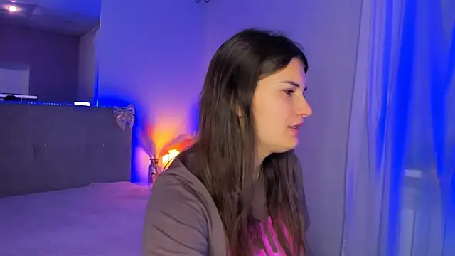 Laura Leee online show from 05/21/26, 04:54