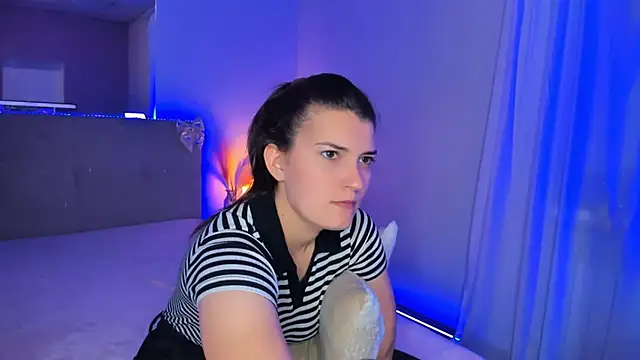 Laura Leee online show from 05/16/26, 10:36
