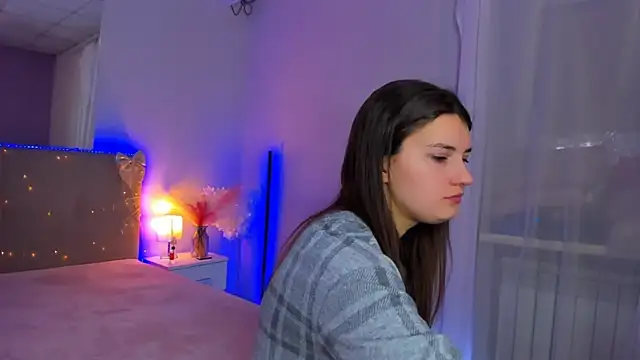 Laura Leee online show from 03/10/26, 06:28