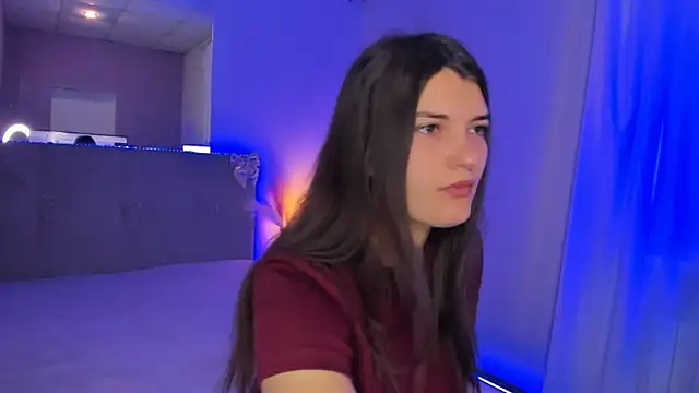 Laura Leee online show from 05/09/26, 04:38