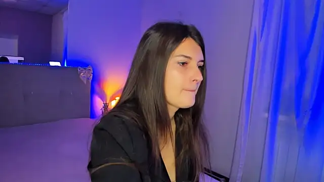 Laura Leee online show from 05/27/26, 05:04