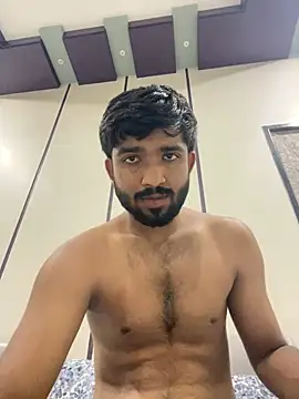 Jhonnn98 online show from 06/17/26, 03:44