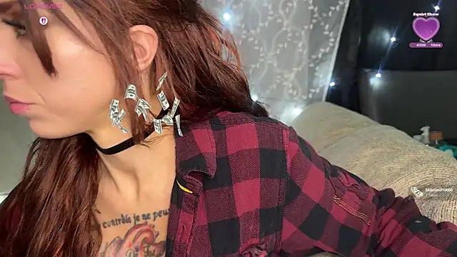 Snapshot of VeronicaRonnieTaylor chatting on 11/07/25, 11:59 VeronicaRonnieTaylor online show from 11/07/25, 11:59