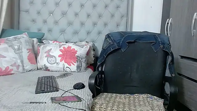 Bustyredx online show from 09/23/25, 08:16