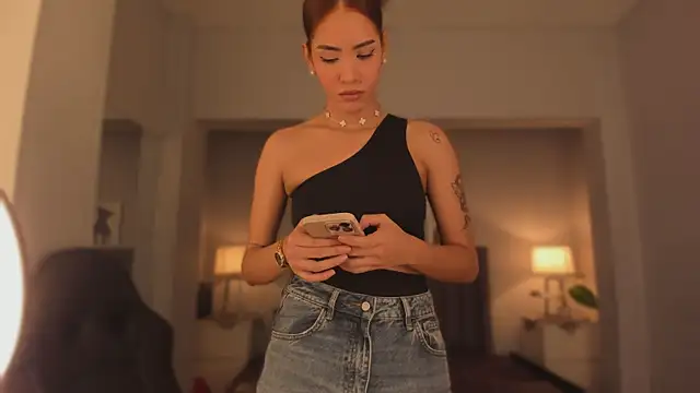 Madie  collins online show from 09/09/25, 09:30