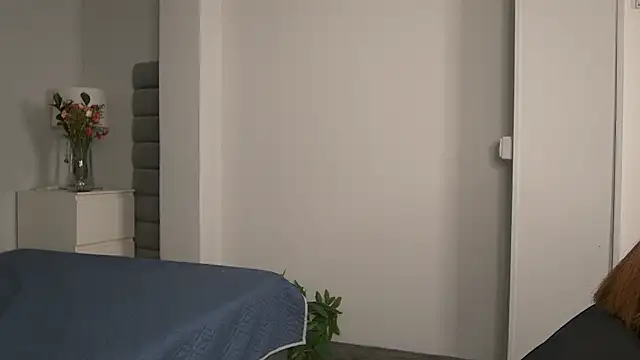 Madie  collins online show from 04/08/26, 12:06