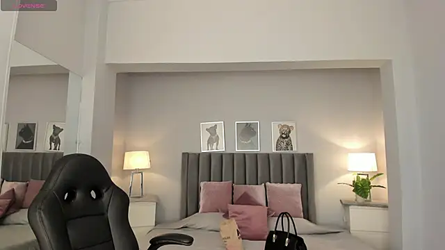 Madie  collins online show from 02/26/25, 11:11