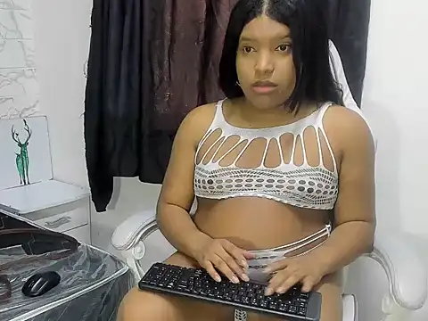 ShanayaKops online show from 11/24/25, 01:44