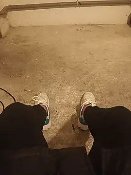 casper0303 online show from 03/22/25, 10:37