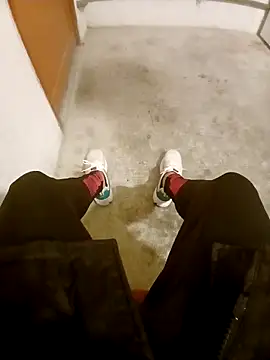 casper0303 online show from 12/22/25, 08:42