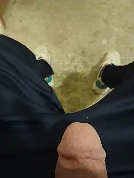 casper0303 online show from 04/15/26, 07:40