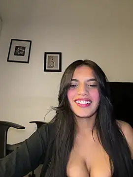 Snapshot of Dulceeany chatting on 06/16/26, 02:22 Dulceeany online show from 06/16/26, 02:22