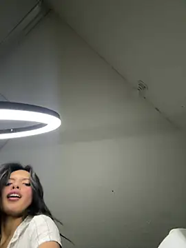 Snapshot of Dulceeany chatting on 01/21/25, 12:57 Dulceeany online show from 01/21/25, 12:57