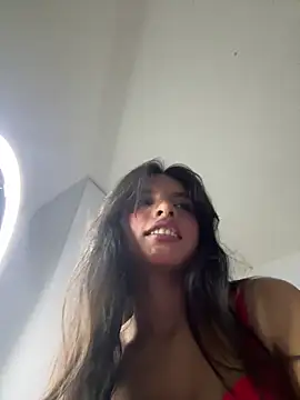 Snapshot of Dulceeany chatting on 12/14/24, 03:28 Dulceeany online show from 12/14/24, 03:28