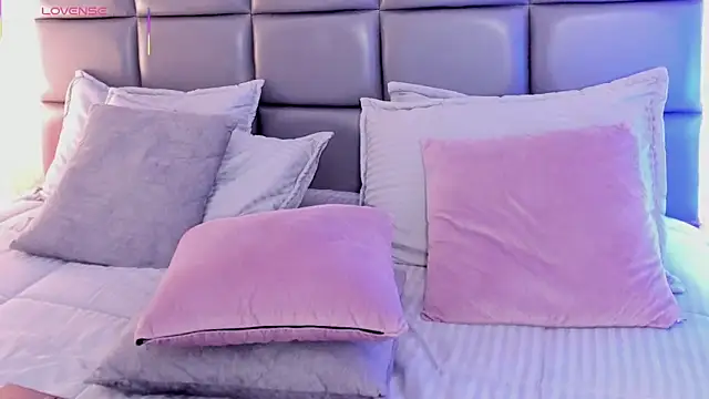 Snapshot of SpicySugar_ chatting on 11/06/25, 07:18 SpicySugar online show from 11/06/25, 07:18