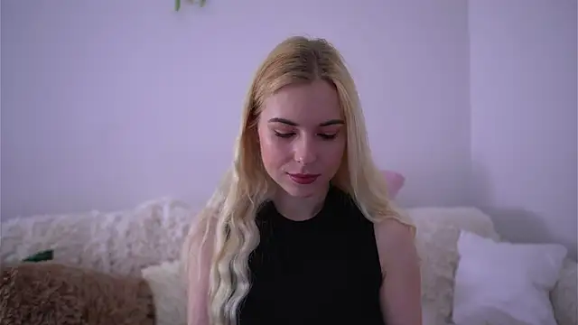 lorrie love story online show from 04/05/26, 11:50