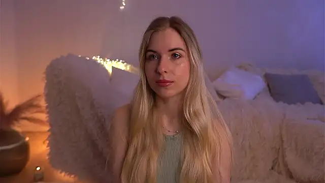 lorrie love story online show from 03/15/26, 11:06