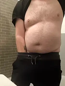 Snapshot of OdinWolf1990 chatting on 01/17/26, 05:11 OdinWolf1990 online show from 01/17/26, 05:11