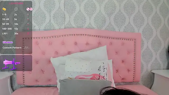 martina rivera  online show from 11/02/25, 12:21