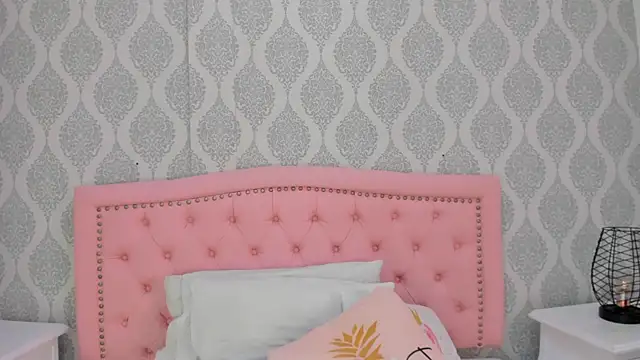 martina rivera  online show from 10/12/25, 12:39