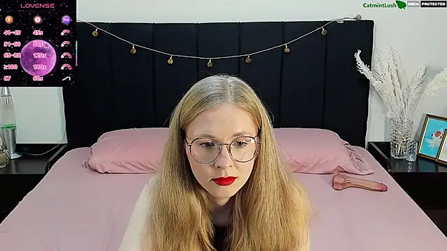 Snapshot of CatmintLush chatting on 07/08/26, 11:38 CatmintLush online show from 07/08/26, 11:38