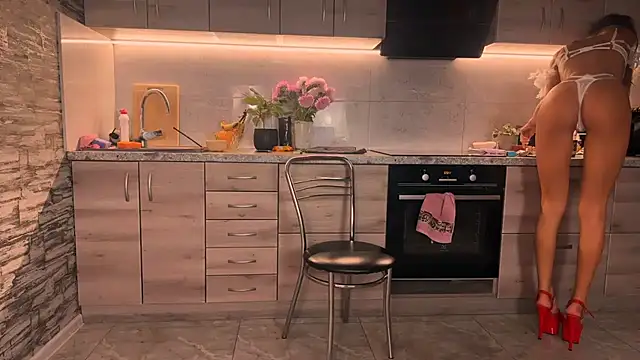    art online show from 09/19/25, 05:28