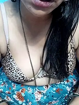 Urmila bhabhii online show from 10/06/25, 03:35