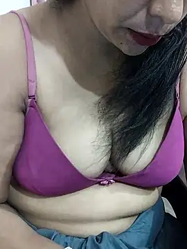 Snapshot of Urmila_bhabhii chatting on 07/01/26, 03:51 Urmila bhabhii online show from 07/01/26, 03:51
