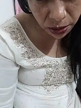 Urmila bhabhii online show from 02/18/26, 03:41