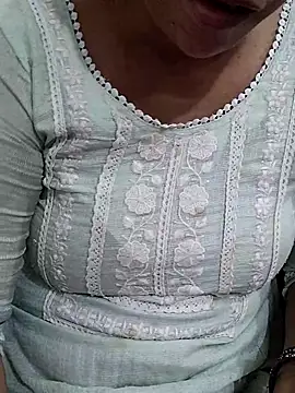 Snapshot of Urmila_bhabhii chatting on 07/09/26, 09:21 Urmila bhabhii online show from 07/09/26, 09:21