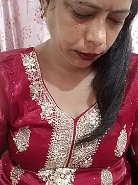 Snapshot of Urmila_bhabhii chatting on 06/28/26, 02:29 Urmila bhabhii online show from 06/28/26, 02:29