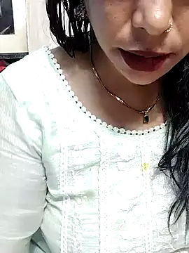 Urmila bhabhii online show from 10/23/25, 04:00