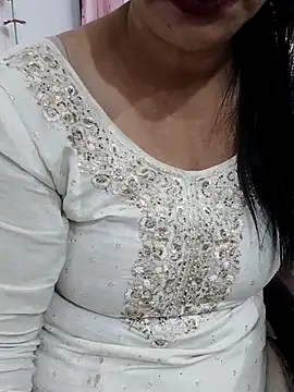 Urmila bhabhii online show from 12/04/25, 03:05