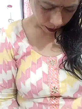 Urmila bhabhii online show from 11/28/25, 04:07