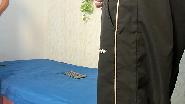 jony honey online show from 03/25/26, 12:04